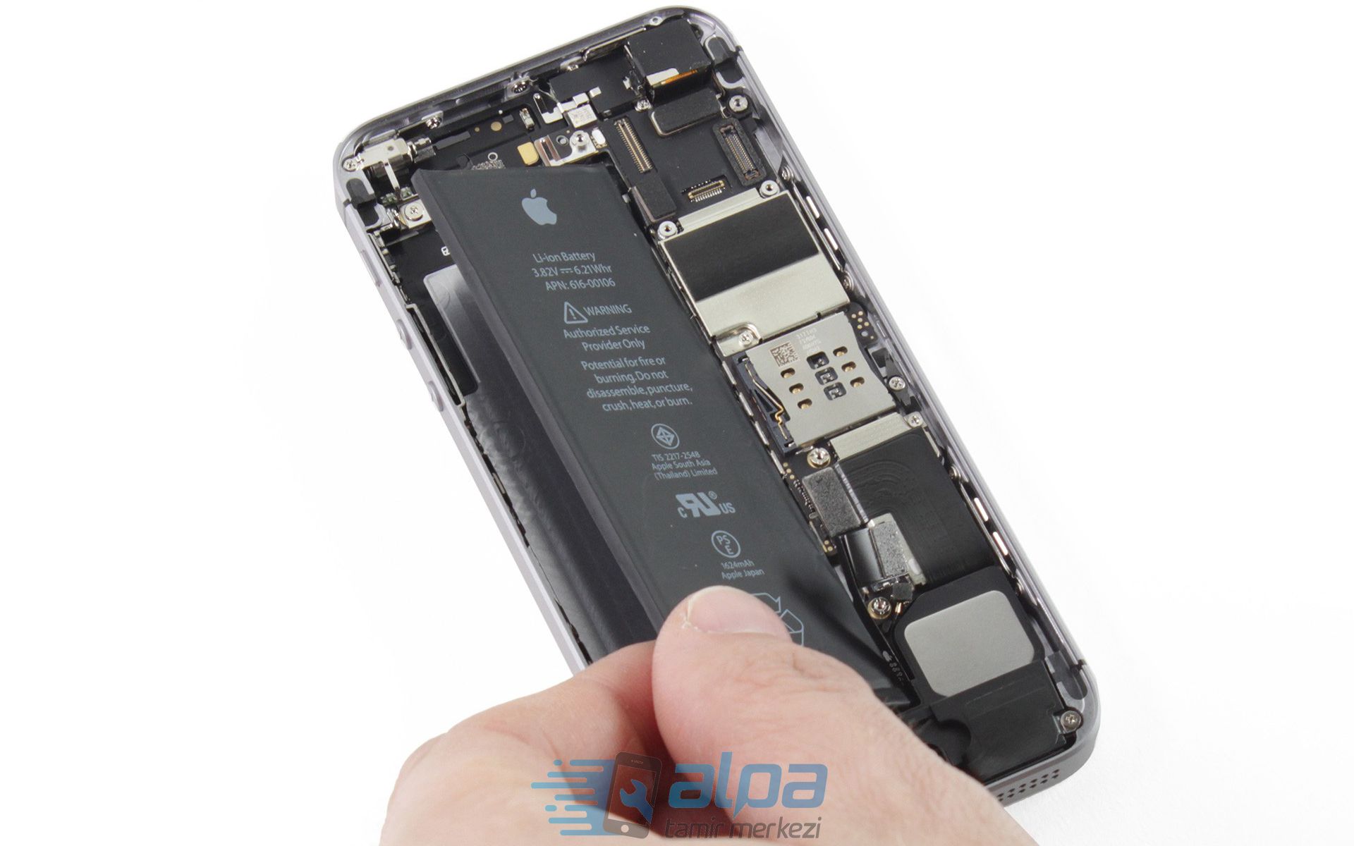 iPhone SE (1. Nesil) Batarya Değişimi Fiyatı 549 TL